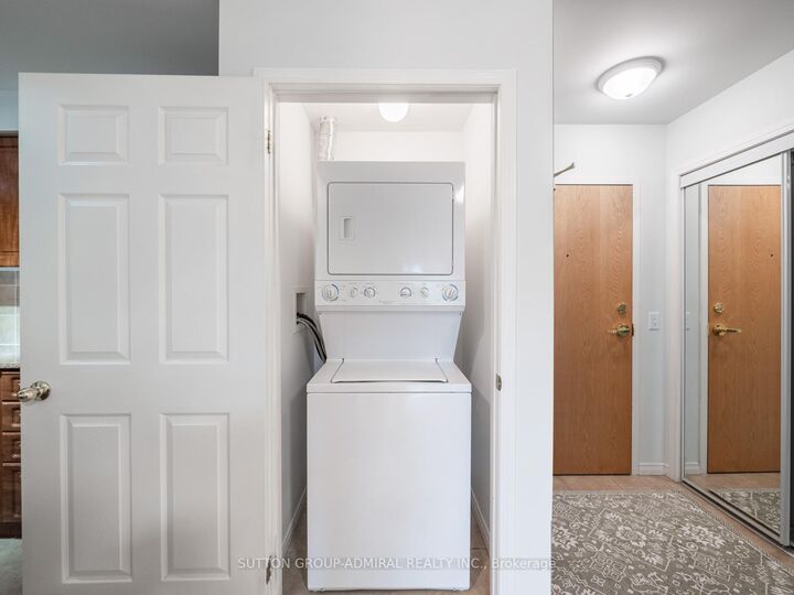 Property Photo: 1 Maison Parc Court 215 ON L4J 9K1