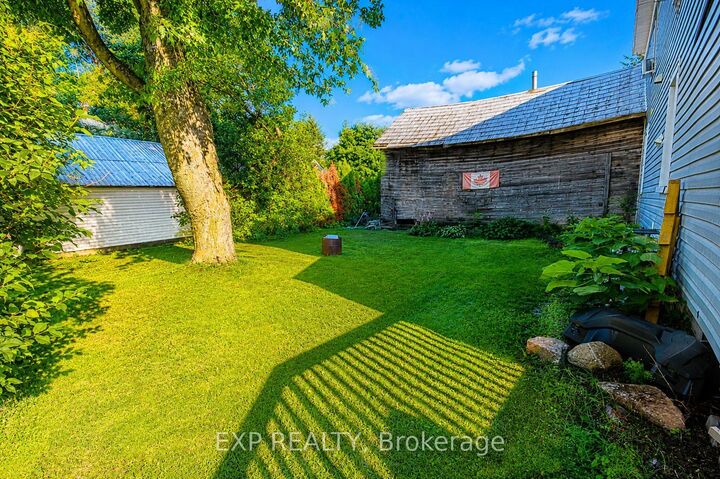 Property Photo:  3 Bergin Street A  ON K0C 1K0 