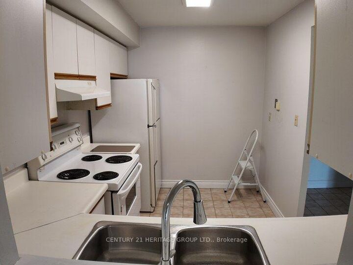 Photo de la propriété:  400 McLevin Avenue 1412  ON M1B 5J4 