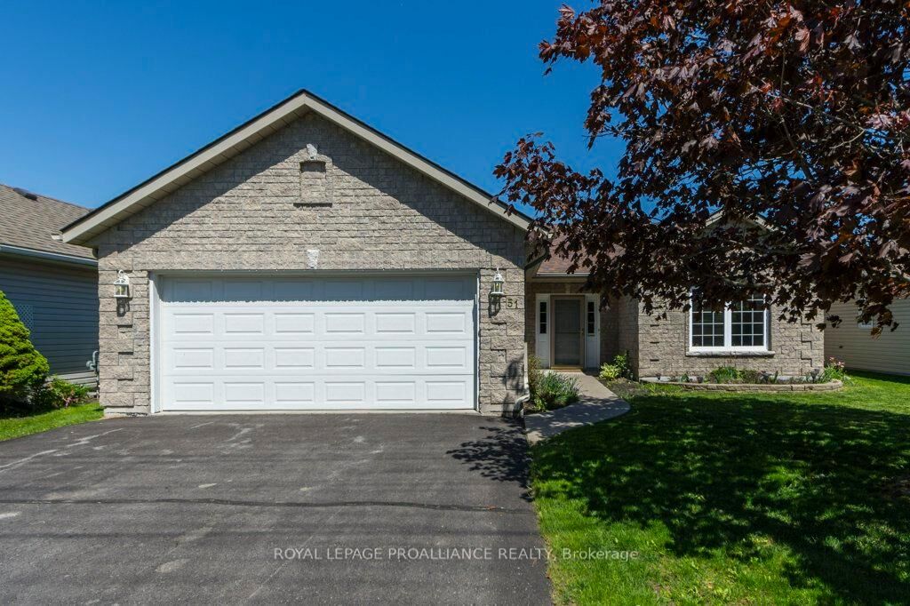 Property Photo:  51 Applewood Drive  ON K0K 1H0 