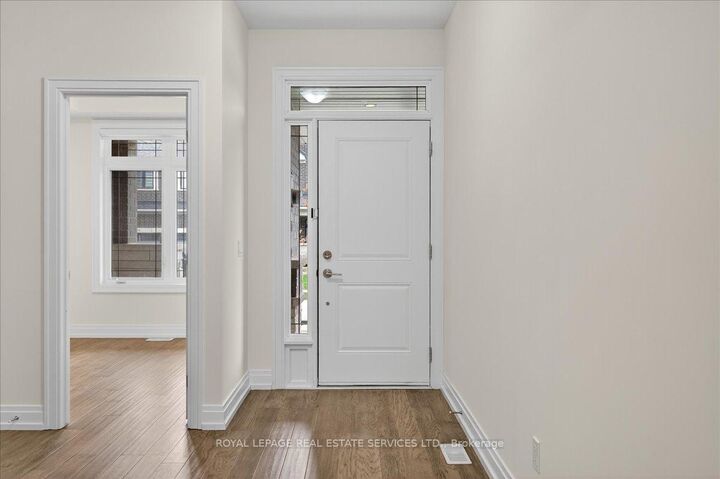 Property Photo:  43 Kenesky Drive  ON L8B 1Y2 