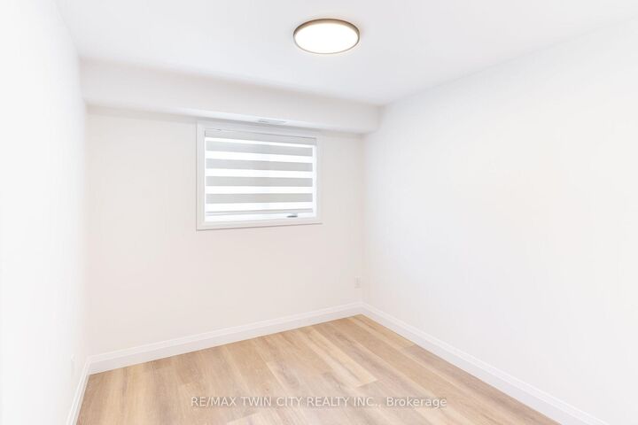 Property Photo:  825 Stirling Avenue S 3  ON N2M 3K4 
