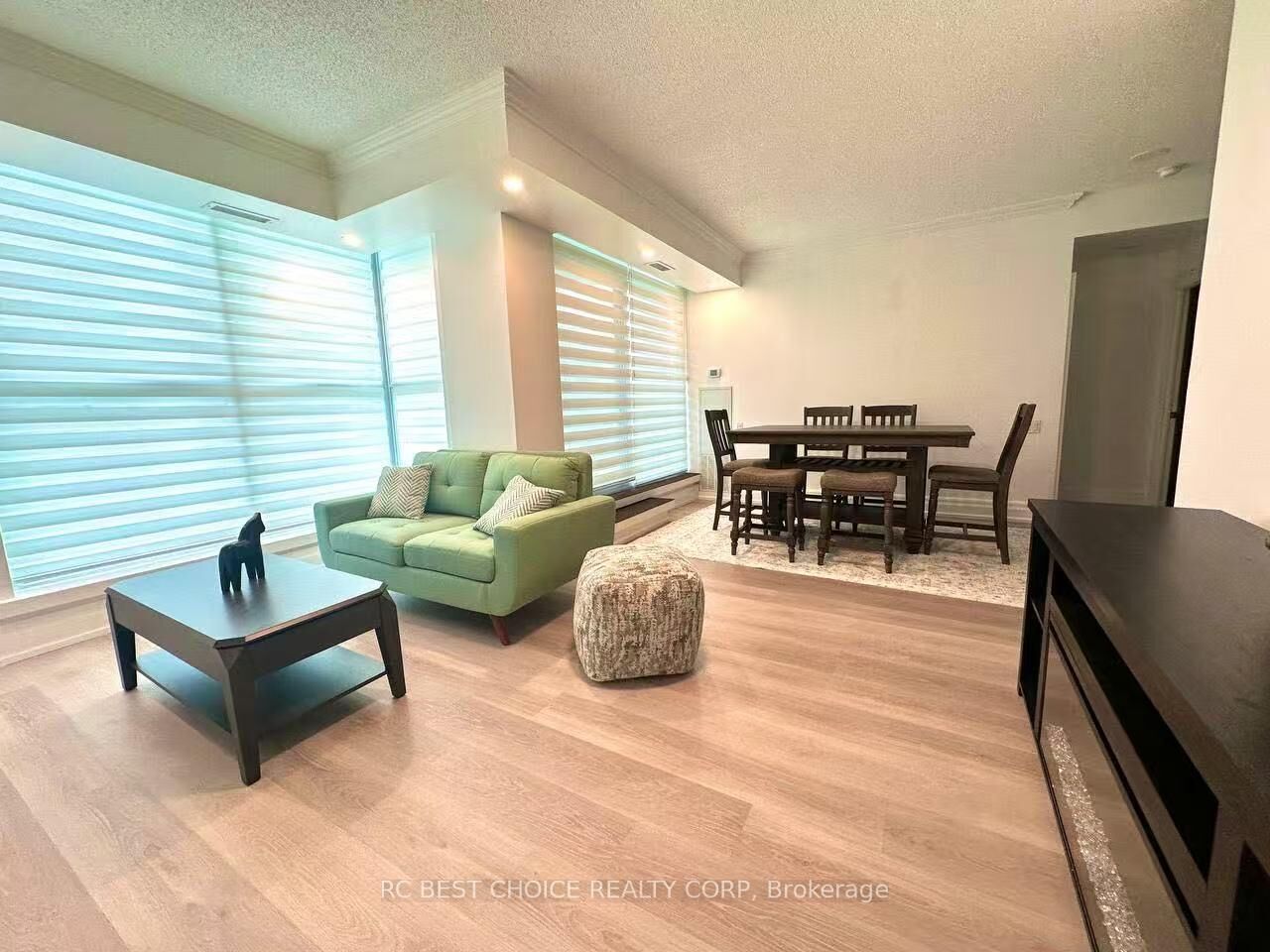 Property Photo:  2067 Lake Shore Boulevard W 203  ON M8V 4B8 