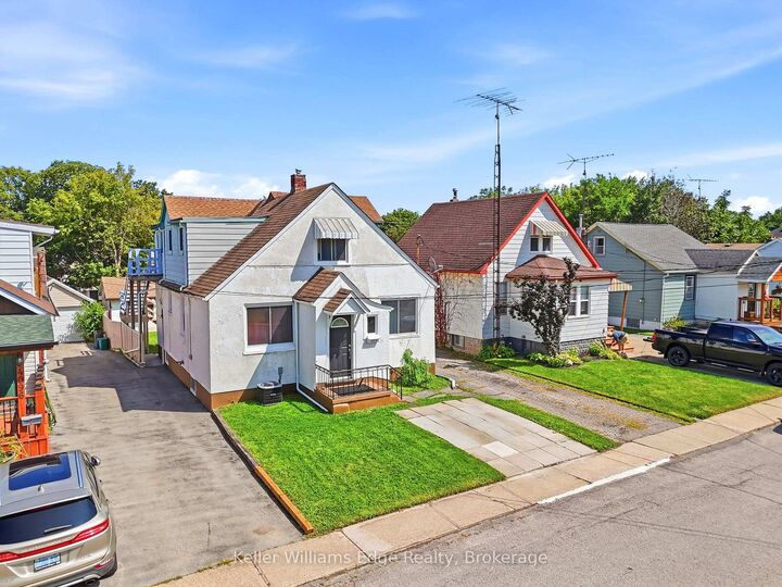 Property Photo:  4104 Broughton Avenue  ON L2E 3K6 