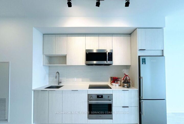 Property Photo:  5 Defries Street 2311  ON M5A 3R4 