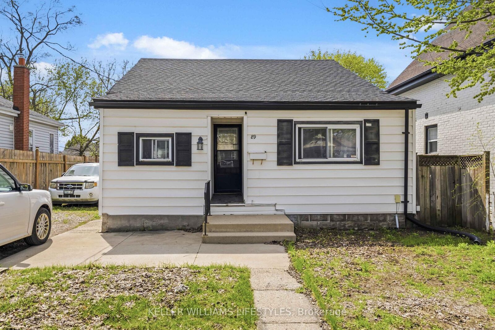 Property Photo:  89 Inkerman Street  ON N5Z 1X3 