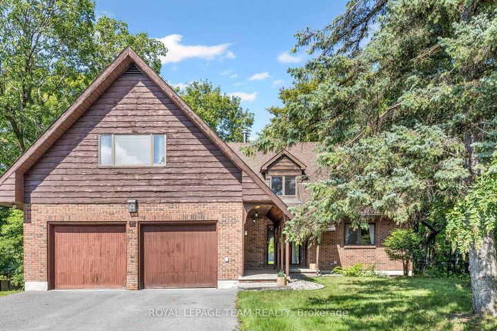 14 Taunton Place — photo 1