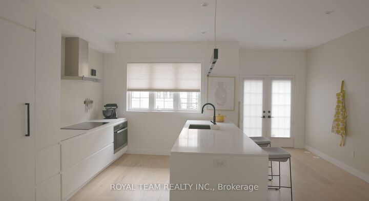 Property Photo:  510 Ellerslie Avenue  ON M2R 1C4 