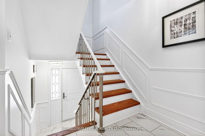 Property Photo:  27 Hyde Park Court 13  ON L3T 4X8 