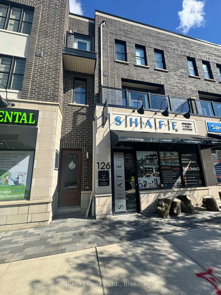 126 Burnhamthorpe Road E — photo 1
