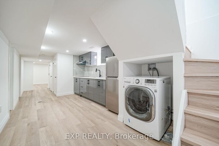 31A Laurel Avenue — photo 1