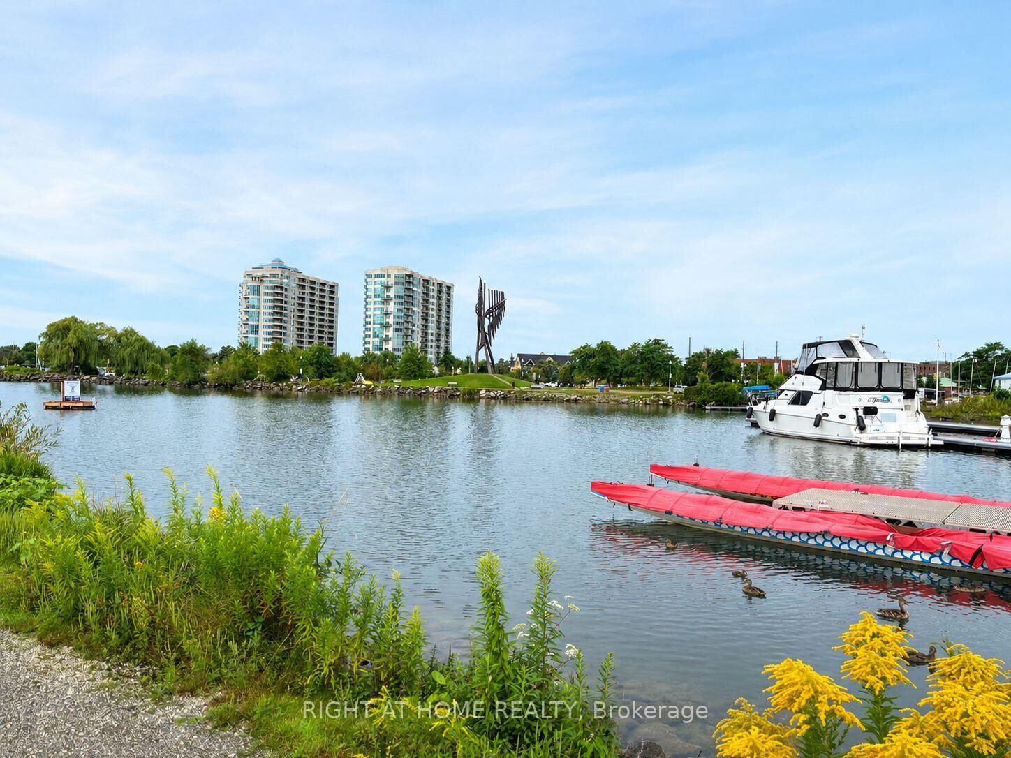 Property Photo: 6 Toronto Street 409 ON L4N 9R2