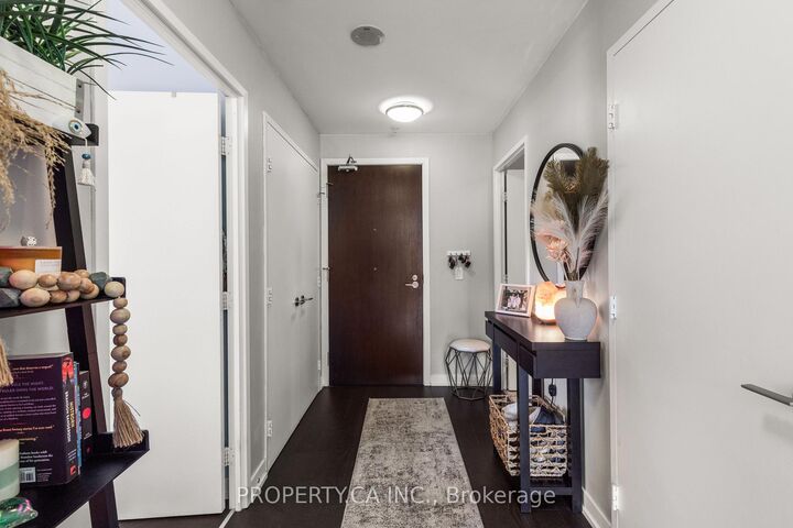 Property Photo:  120 Bayview Avenue N122  ON M5A 0G4 
