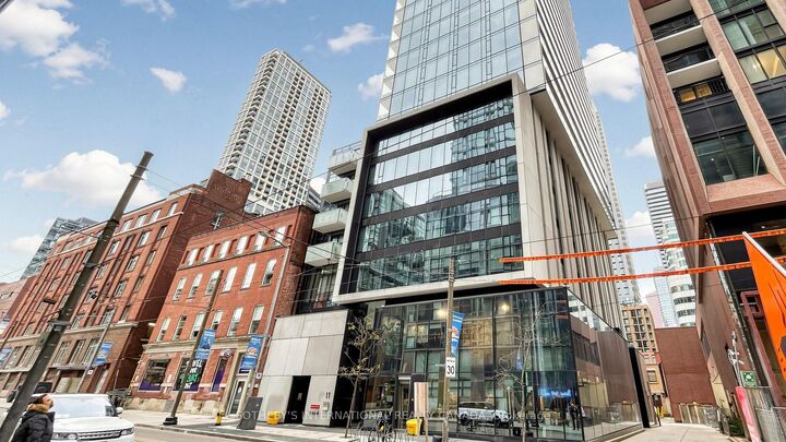 Property Photo: 11 Charlotte Street 2807 ON M5V 0M6