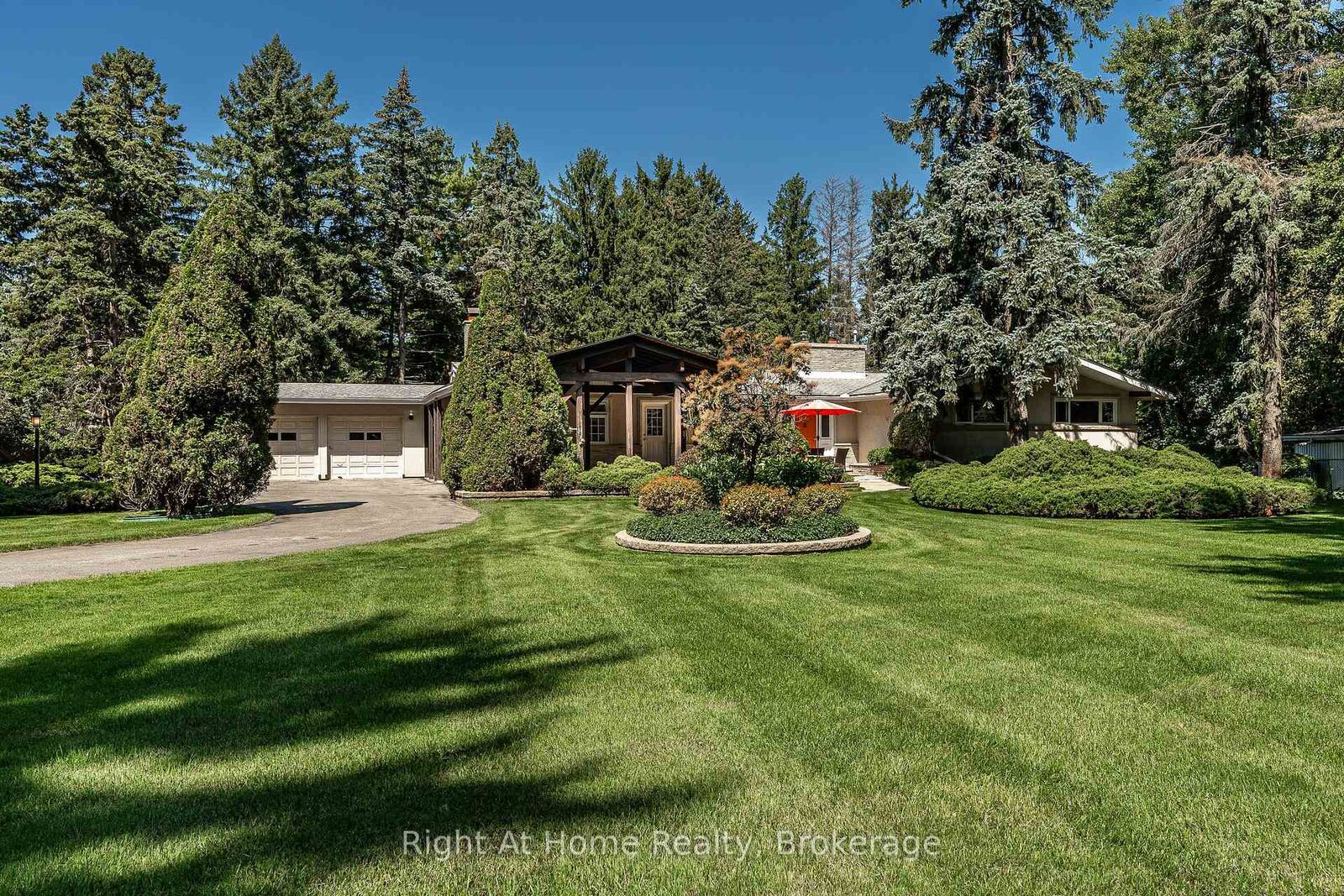 Property Photo: 2880 Forest Road ON N5A 6S5