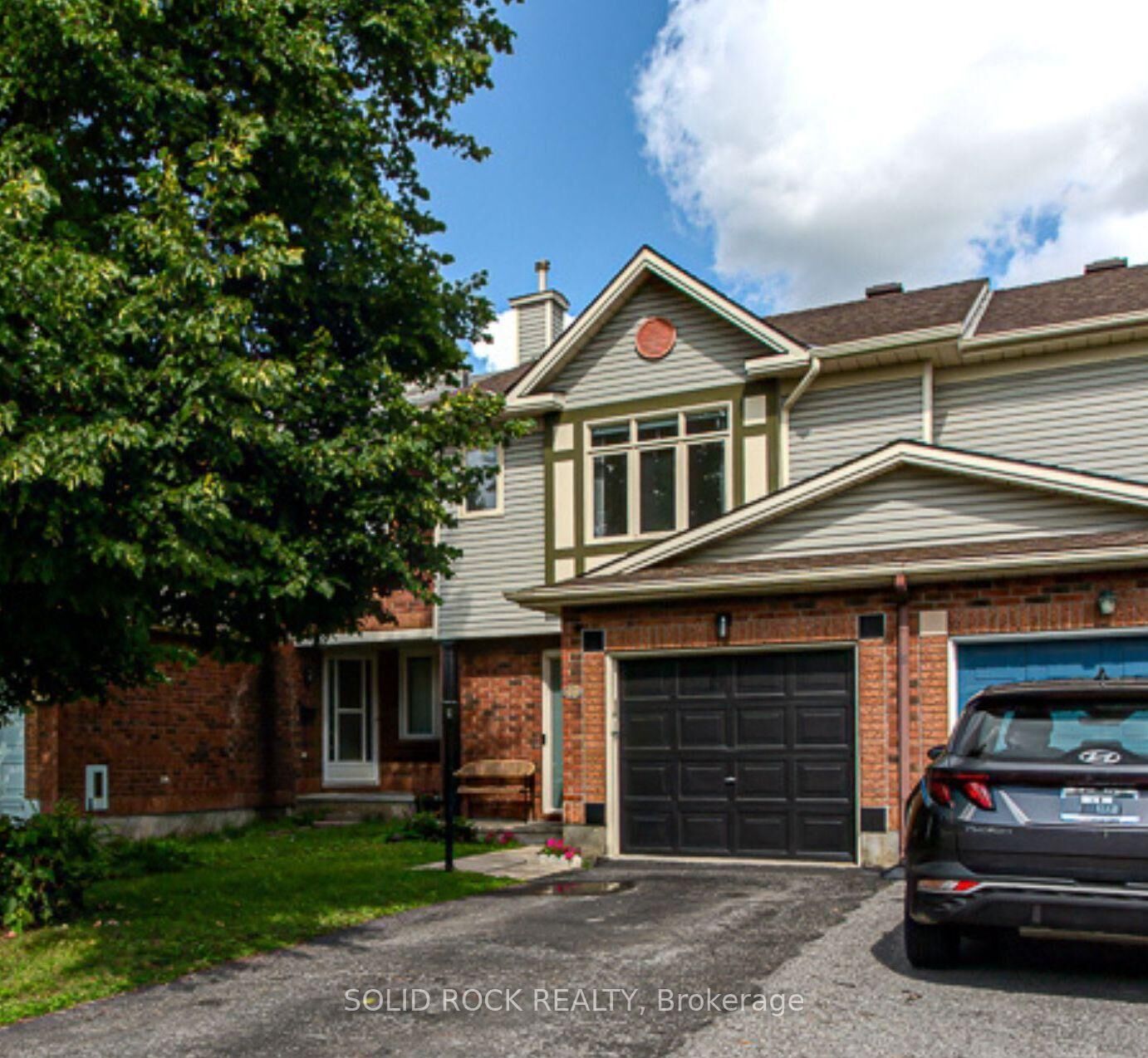 Property Photo:  49 Longshire Circle  ON K2J 4K7 