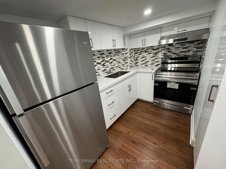 Property Photo:  88 Keppel Circle Lower  ON L7A 5K9 