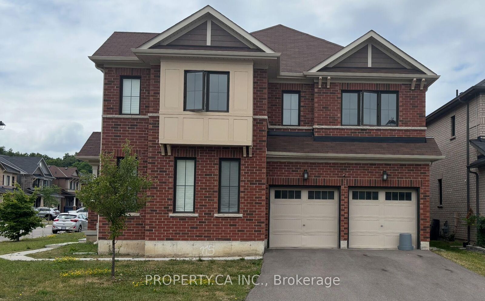 Photo de la propriété:  64 Cactus Crescent W  ON L8J 0M4 
