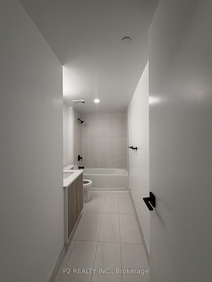 Property Photo:  36 Zorra Street 610  ON M8Z 0G5 