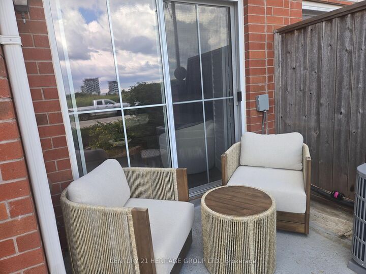 Property Photo:  2444 Post Road 3  ON L6H 0J2 