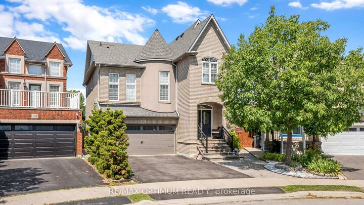 Property Photo: 82 Penbridge Circle ON L7A 2R1