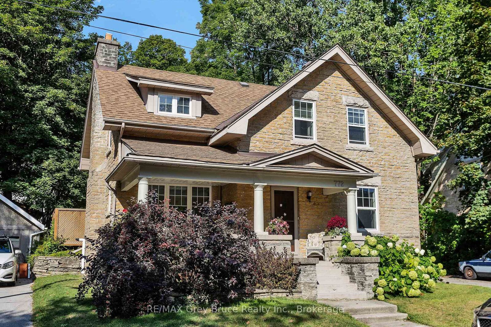 Property Photo: 772 3rd Avenue W ON N4K 4P3