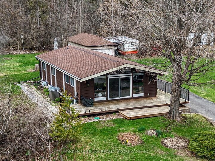 Property Photo: 2238 Lakeshore Road E ON L0L 1T0