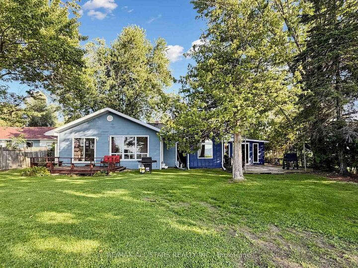 Property Photo: 62 Irving Drive ON L0E 1N0