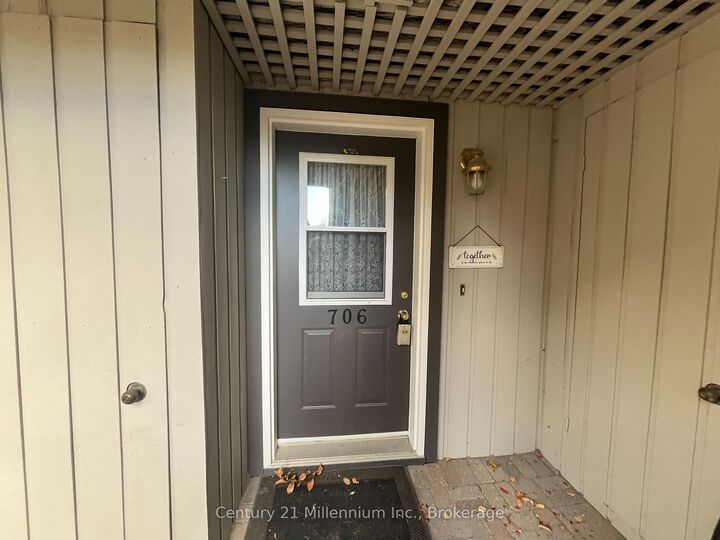 Photo de la propriété: 706 Johnston Park Avenue ON L9Y 5C7