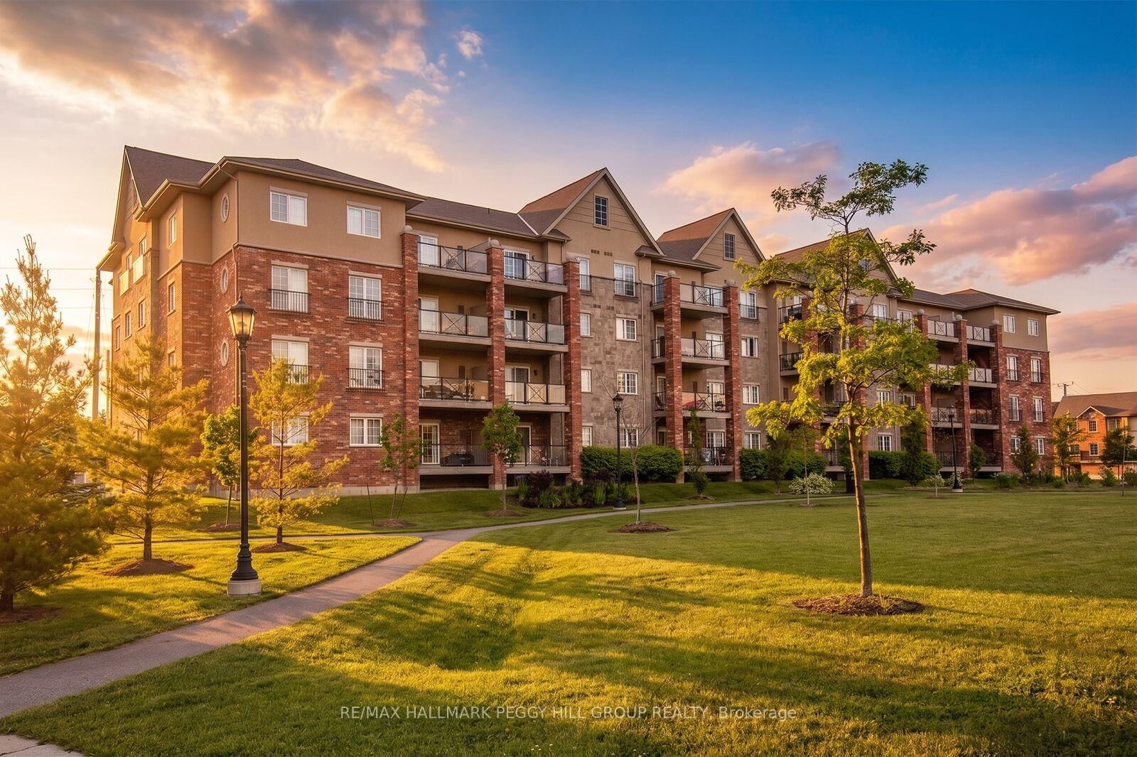 Property Photo:  39 Ferndale Drive S 112  ON L4N 5T5 
