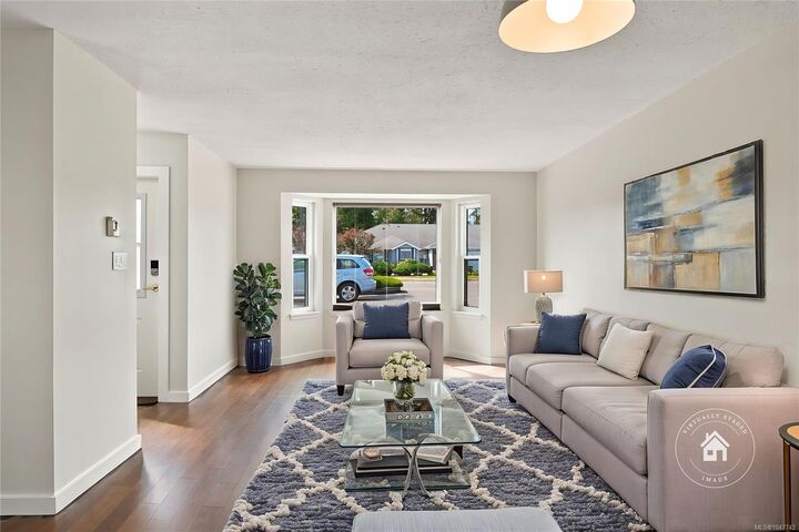 Property Photo:  441 Harnish Ave #6  BC V9P 2J9 