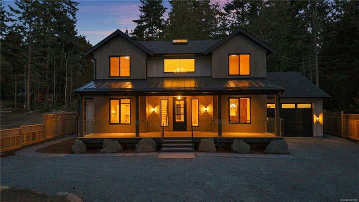 Property Photo: 729 Berry Point Rd BC V0R 1X1