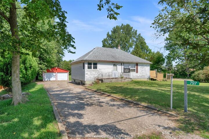 797 McNaughton Avenue East — photo 1