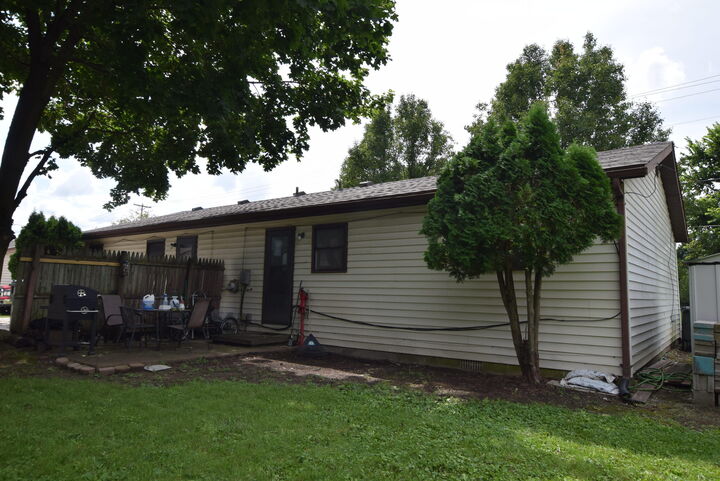 Property Photo:  323 Railroad Street  OH 43078 