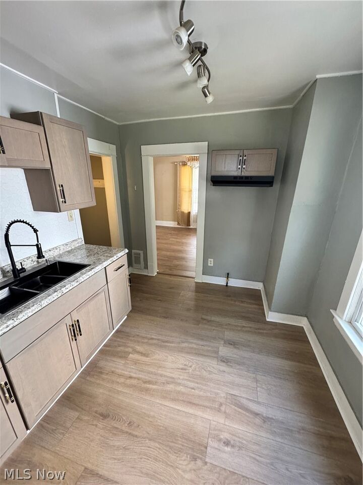 Property Photo: 3059 W 111th Street OH 44111