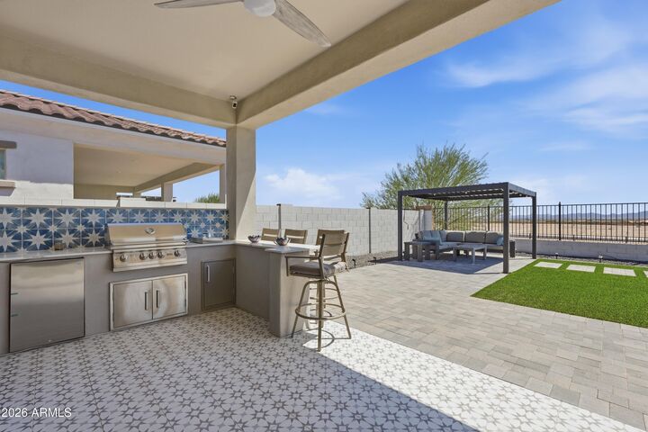 Property Photo:  18589 W Thunderhill Place  AZ 85338 