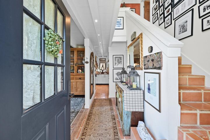 Property Photo: 3 Rose Court CA 94965