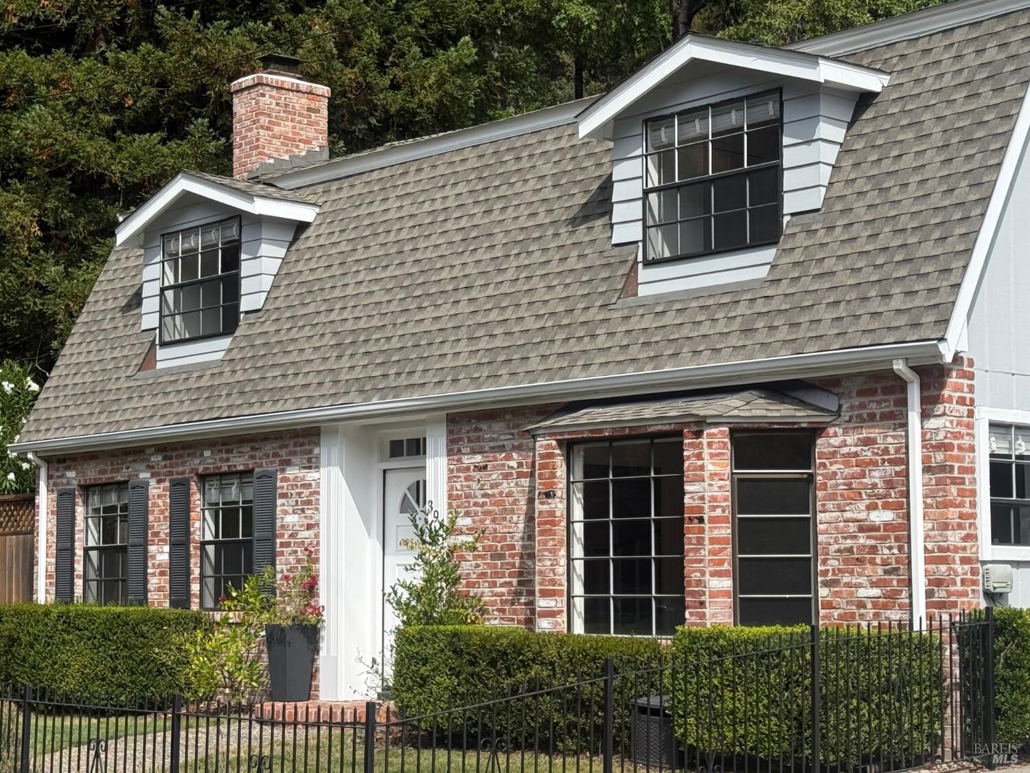 Property Photo:  394 Mountain View Avenue  CA 94901 