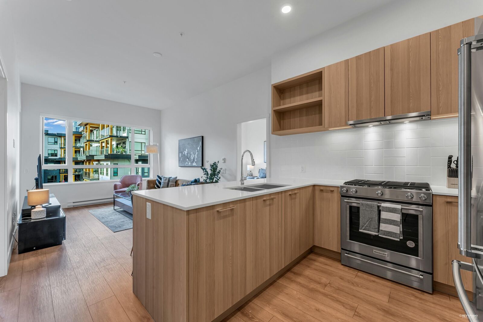 Property Photo: 741 Anskar Court 403 BC V3J 0N3