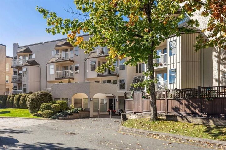 1860 E Southmere Crescent 210 — photo 1