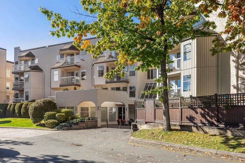 Property Photo:  1860 E Southmere Crescent 210  BC V4A 6Y7 