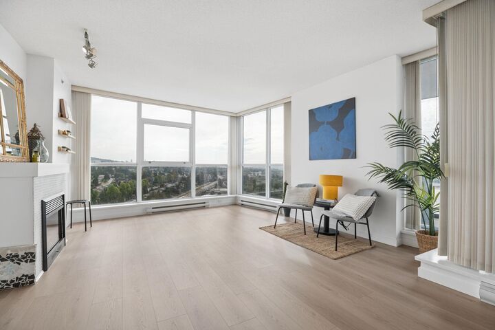 Property Photo: 2225 Holdom Avenue 2602 BC V5B 0A1