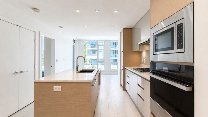 3538 Sawmill Crescent 405 — photo 1