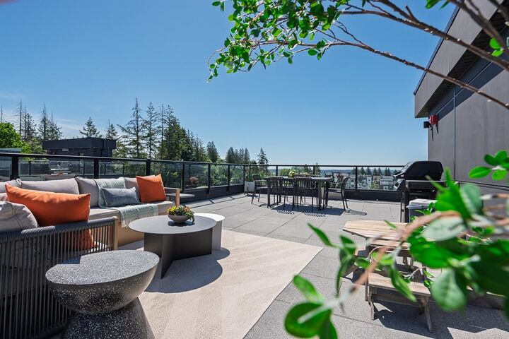 20335 70A Avenue 51 — photo 1