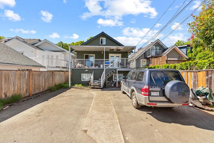 Property Photo: 3279 W 11th Avenue BC V6K 2M9