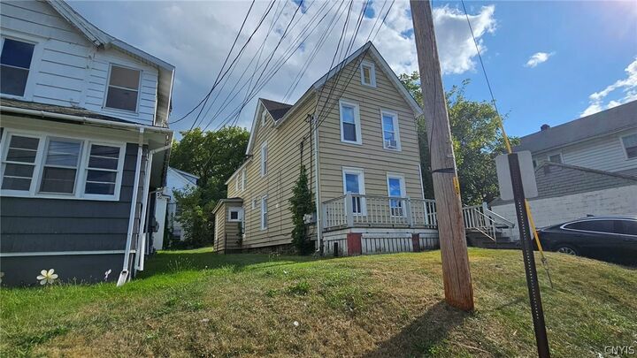 Property Photo:  407 4th Street  NY 13209 