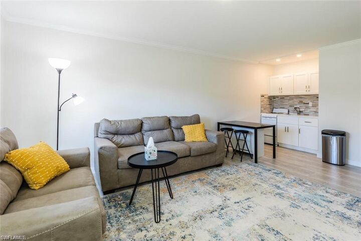 Property Photo: 235 Seaview Ct B3 FL 34145