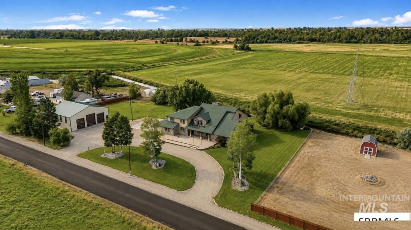 Property Photo:  144 E 400 N  ID 83221 