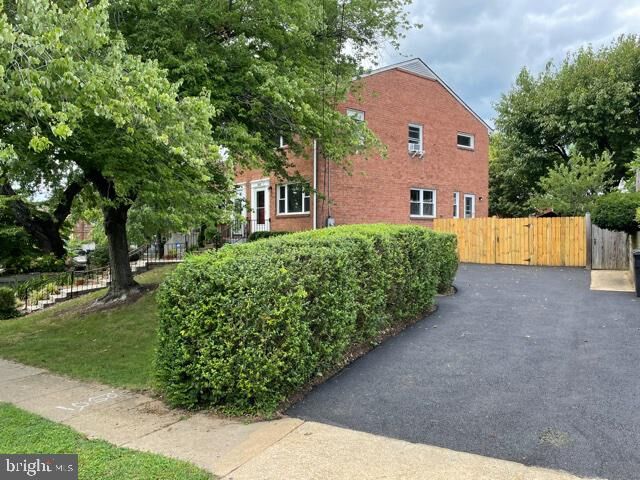 Property Photo:  4221 Vermont Avenue  VA 22304 