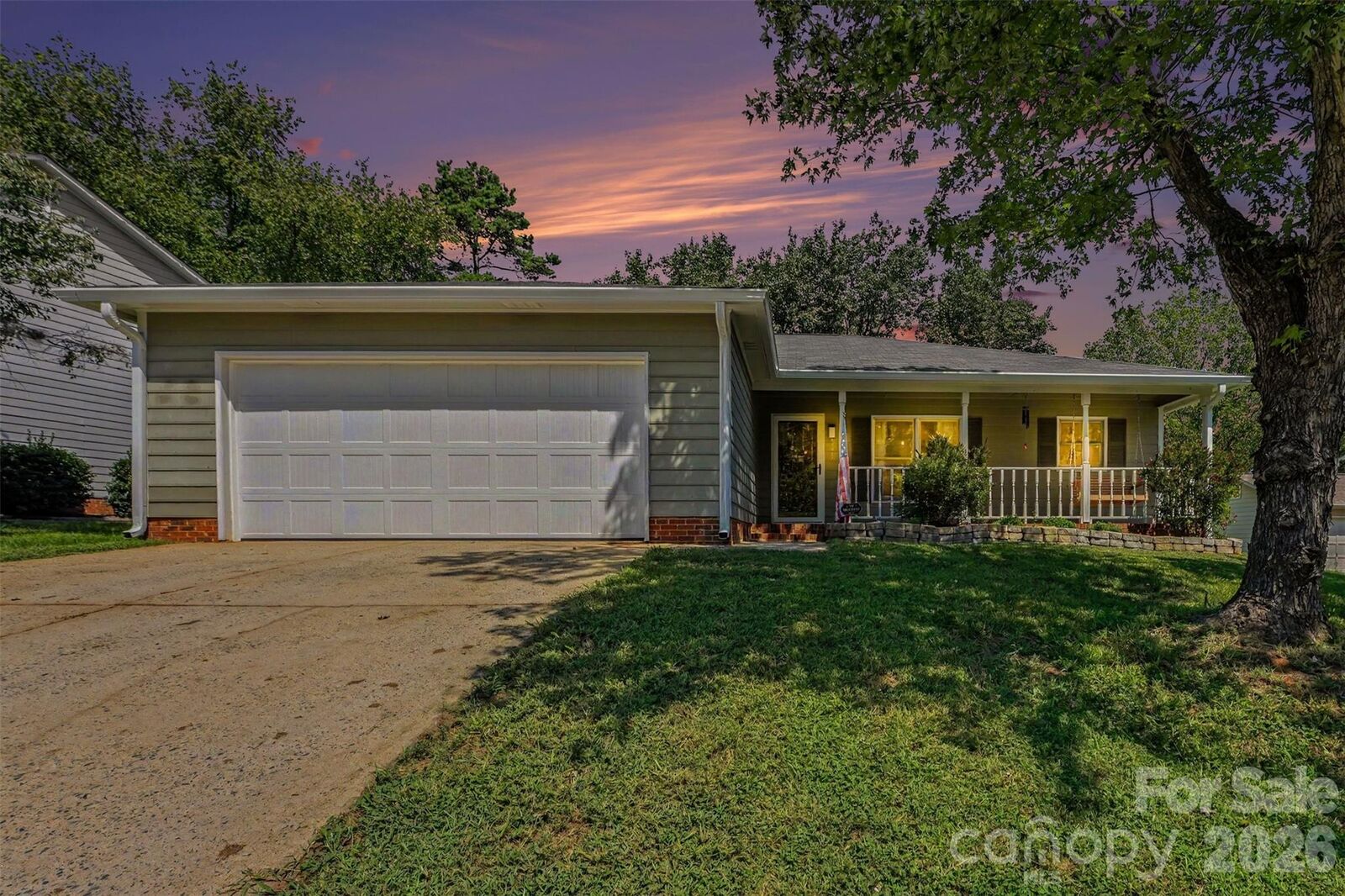 Property Photo: 11525 Waterflower Lane NC 28262